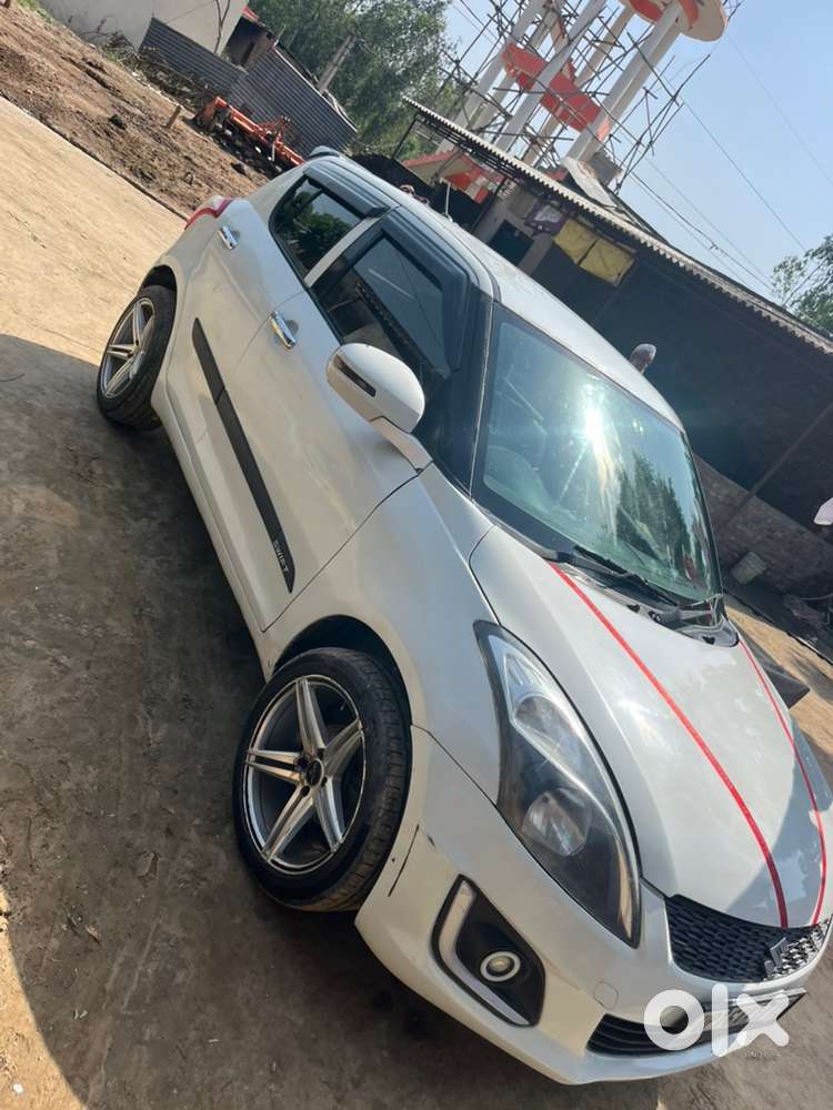 Maruti Suzuki Swift 2012 Diesel 130000 Km Driven