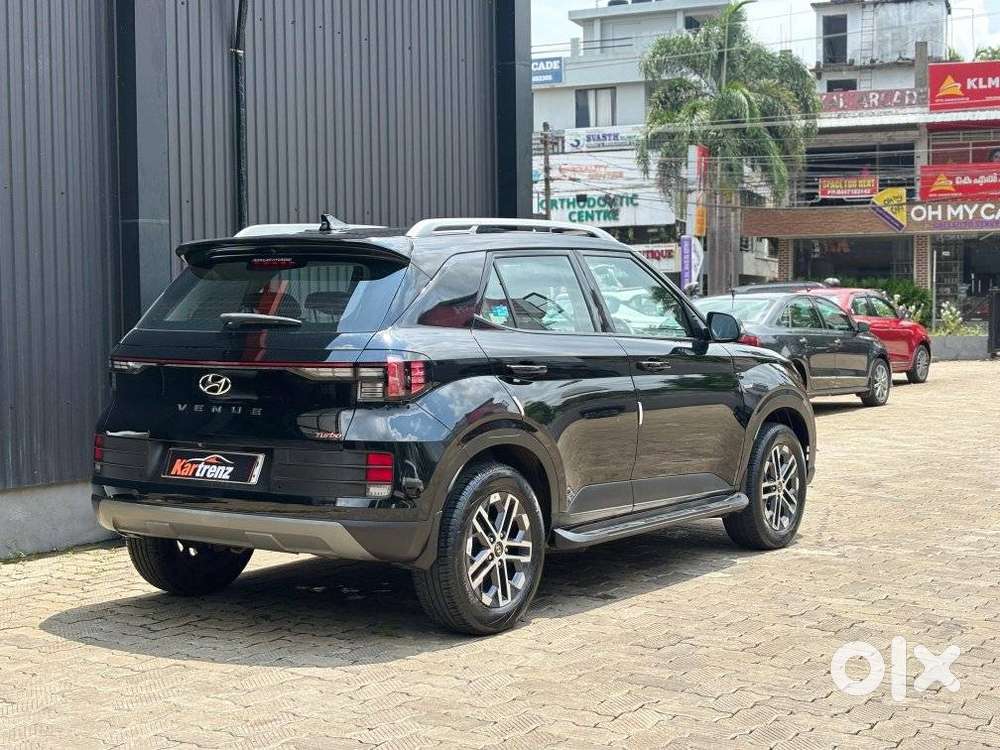 Hyundai Venue 1.0 S (o) Turbo Dct, 2024, Petrol