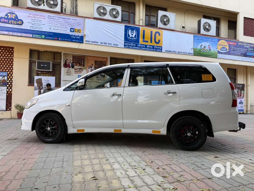 Toyota Innova 2012 Diesel Well Maintained