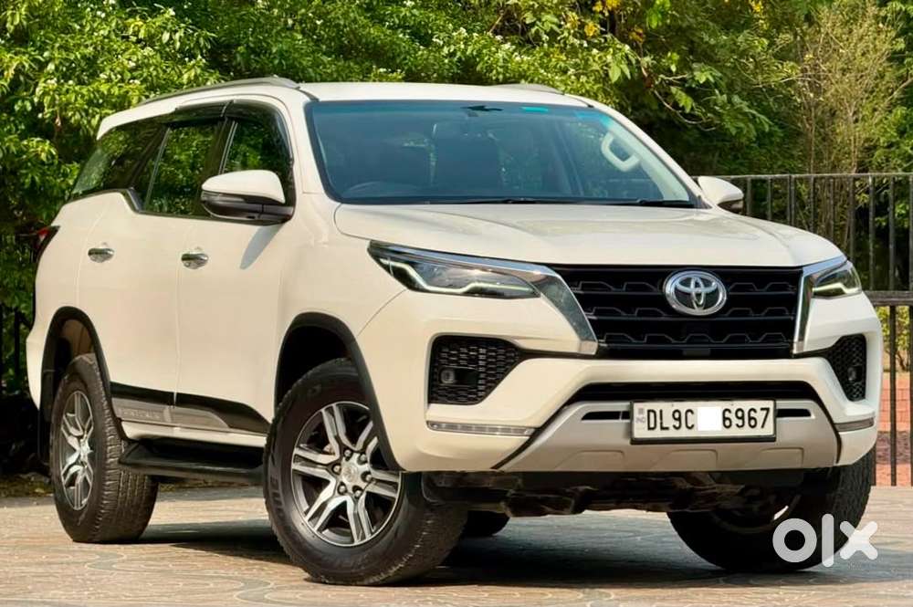 Toyota Fortuner 4x2 At 2.7 Petrol, 2022, Petrol