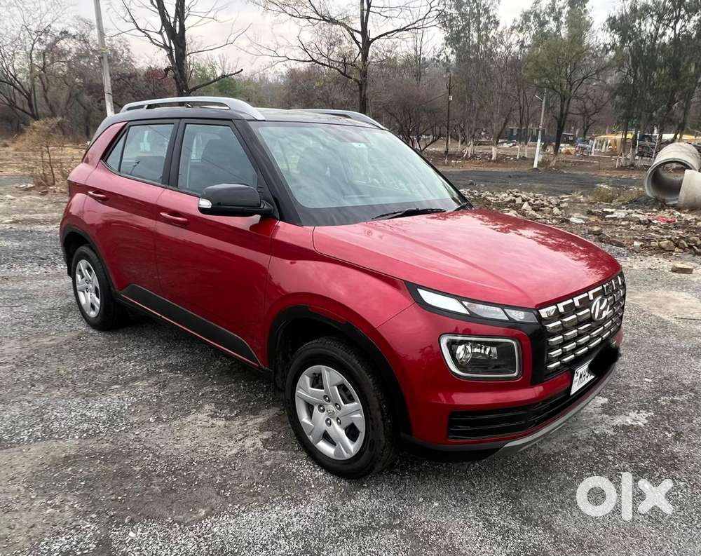 Hyundai Venue Sx Mt, 2023, Petrol
