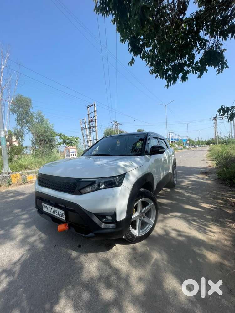 Maruti Suzuki Brezza Lxi 2025