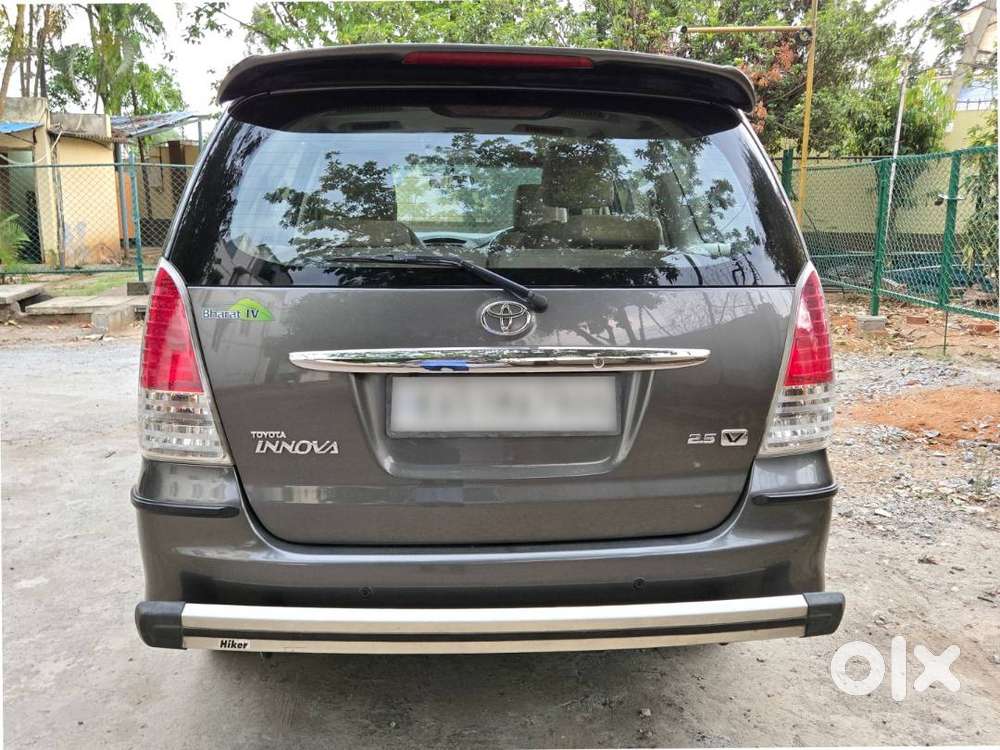 Toyota Innova 2010 V 2.5 Diesel Bsiv