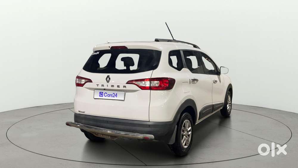 Renault Triber Rxt, 2022, Petrol