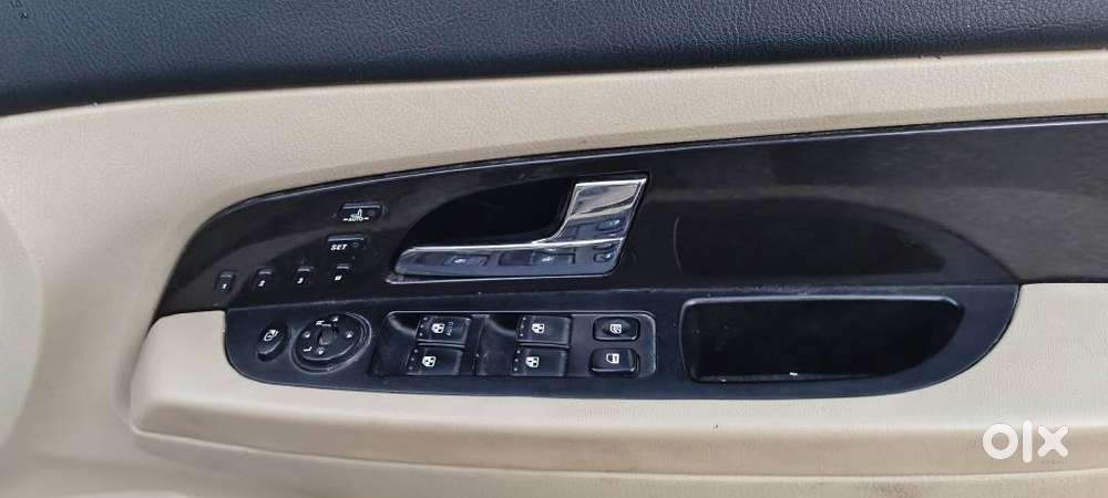 Mahindra Rexton, 2015, Diesel