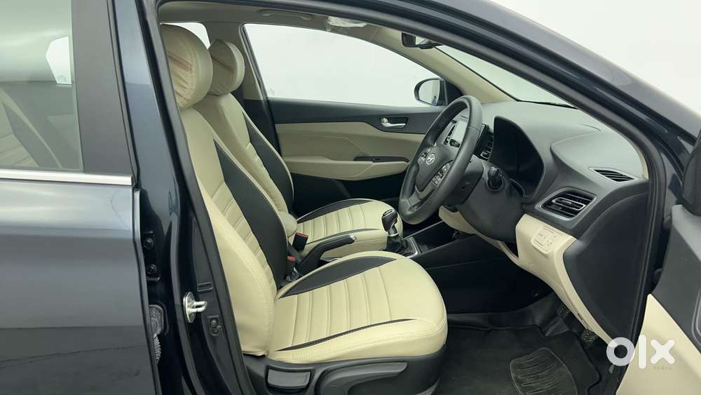 Hyundai Verna 1.5 Mpi Mt Sx (o), 2023, Petrol