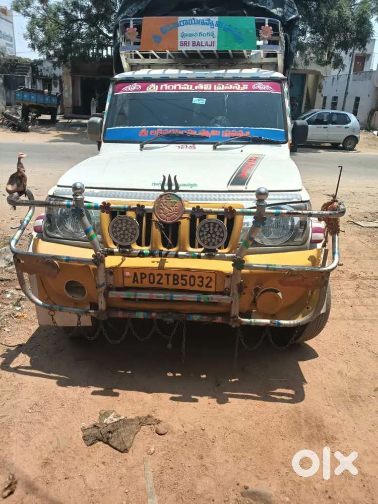 Mahindra Bolero Pik-up 2014 Diesel 290000 Km Driven