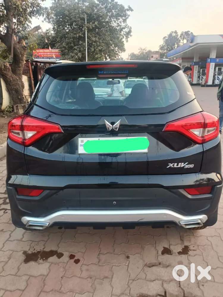Mahindra Xuv300 Petrol 2023