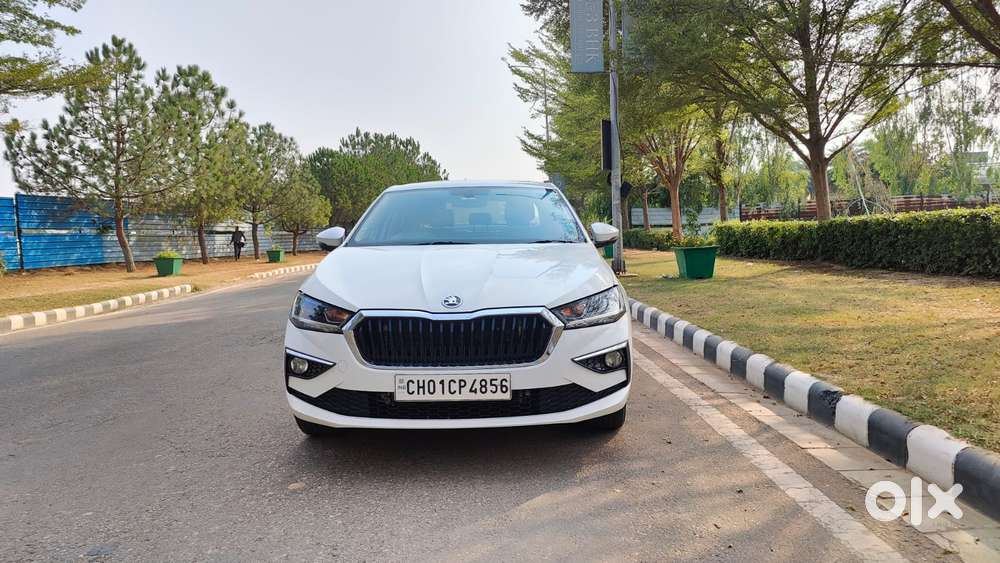 Skoda Slavia 1.5 Tsi Style At, 2023, Petrol