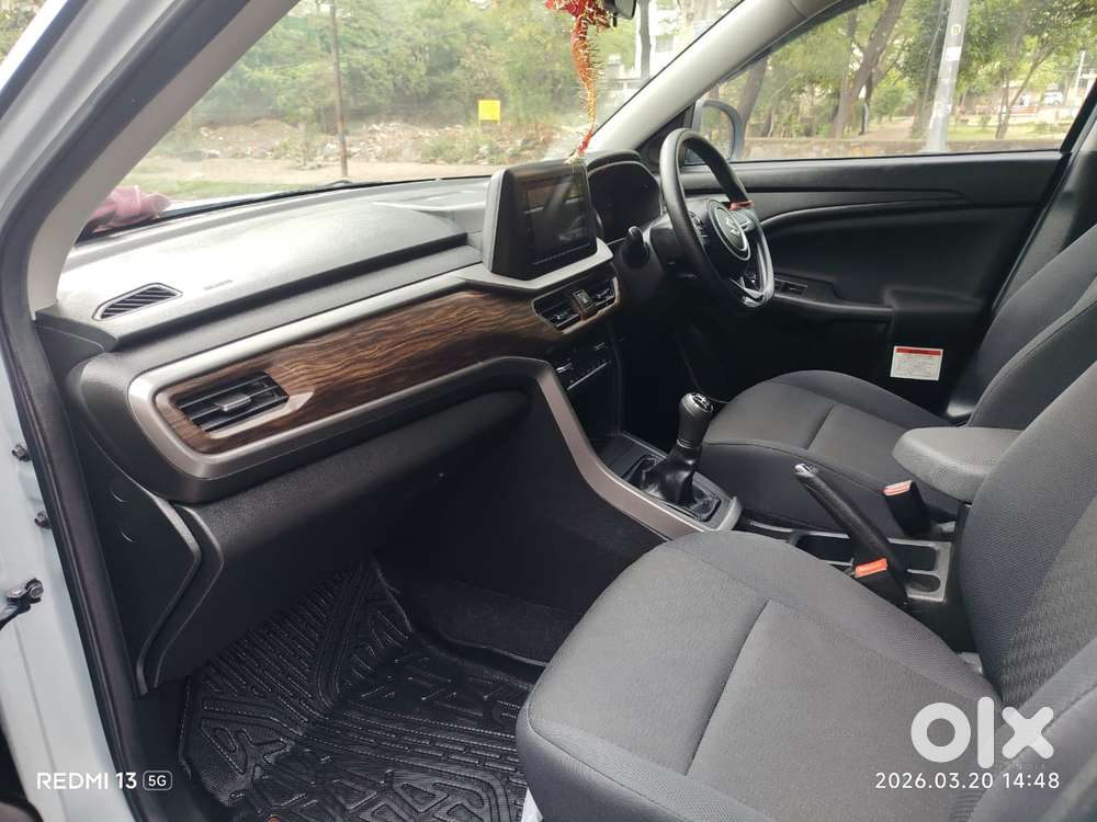 Maruti Suzuki Brezza 1.5 Vxi Cng, 2025, Cng & Hybrids