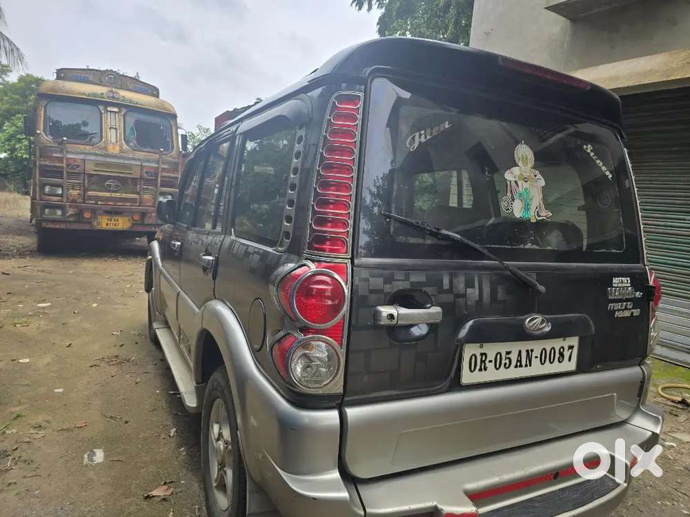 Mahindra Scorpio Vlx 2010