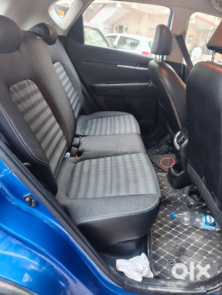 Kia Sonet Petrol 2021