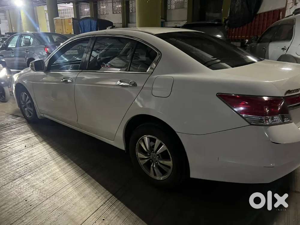 Honda Accord 2011 Petrol 98000 Km Driven