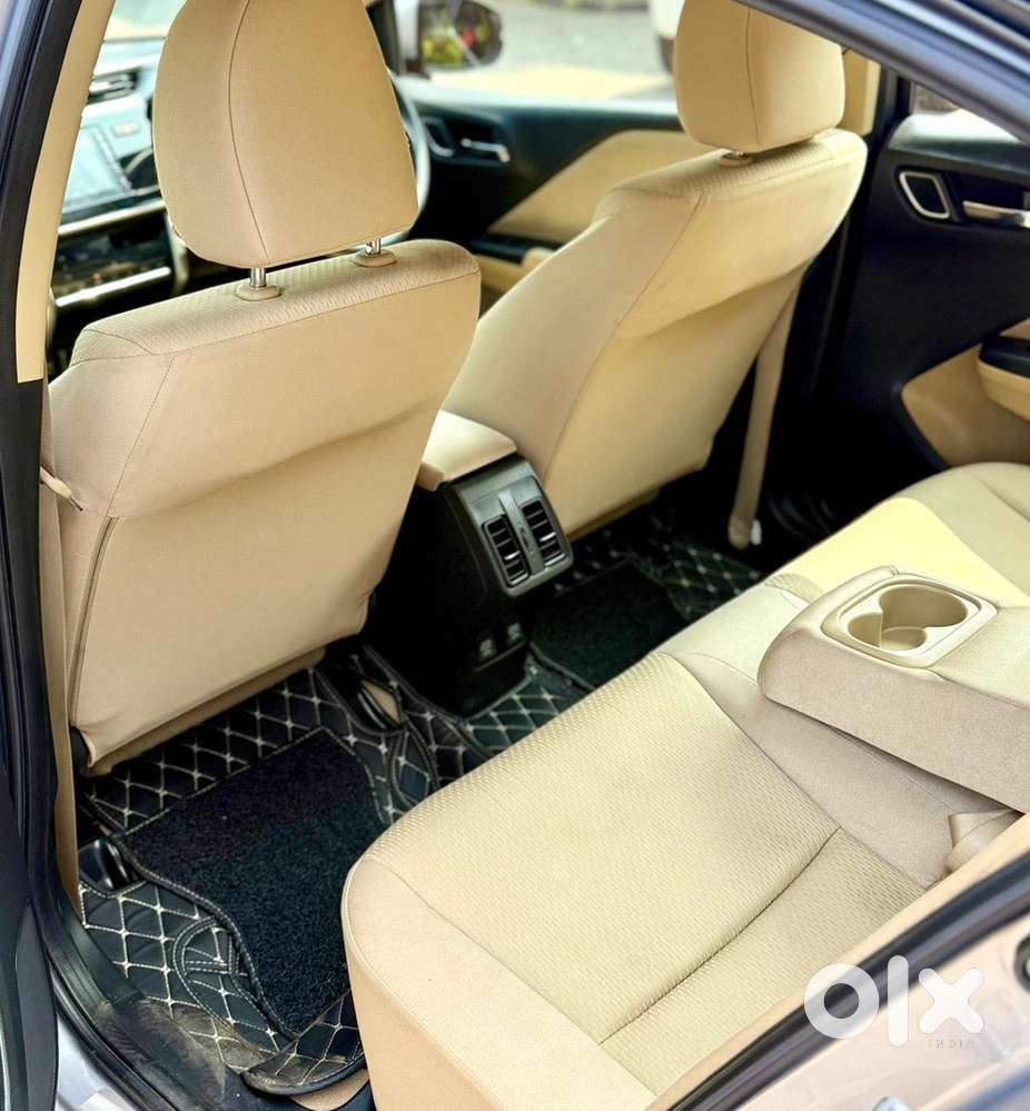 Honda City V Mt Exclusive, 2022, Petrol