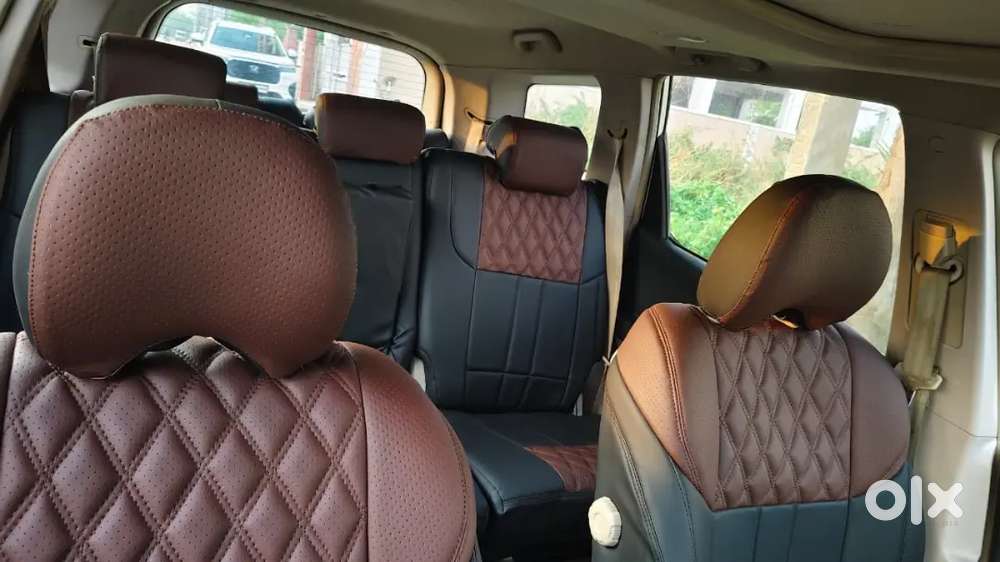 Xuv 500 , W9, New Tyres, Company Service Record