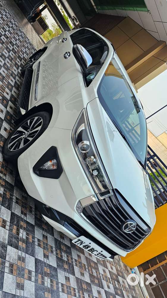 Toyota Innova Crysta 2.8z Automatic, 2021, Diesel