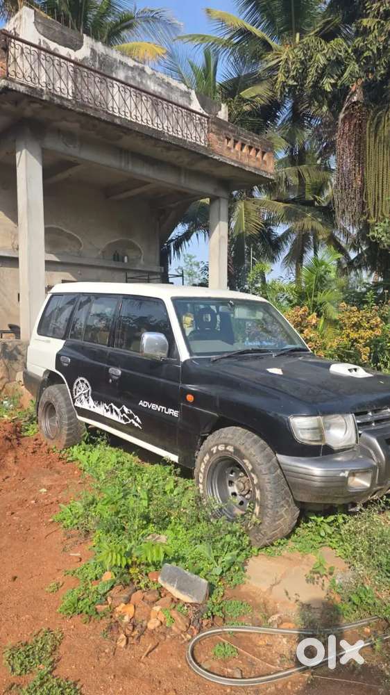 Mitsubishi Pajero Sport 2009 Petrol