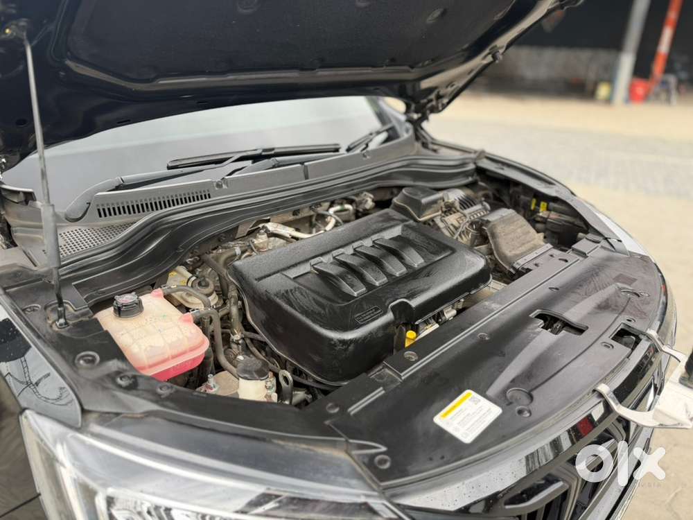 Mahindra Xuv700 Diesel Automatic 2025