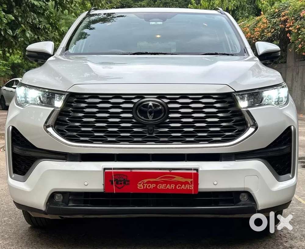 Toyota Innova Hycross 2.0 Zx Hybrid 7 Str, 2024, Petrol