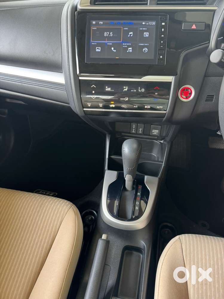 Honda Jazz. Automatic. 5000km. Top Variant.