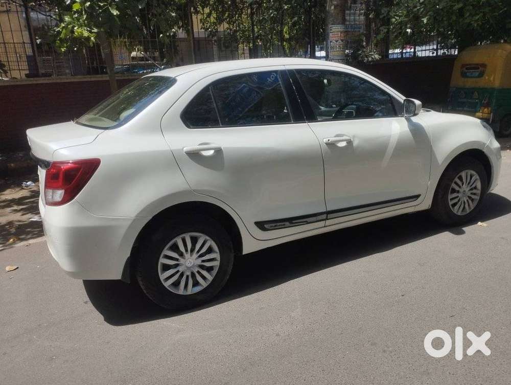 Maruti Suzuki Swift Dzire Vxi Optional, 2020, Petrol