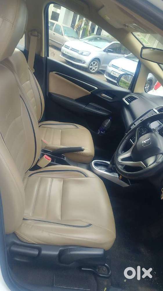 Honda Jazz V Cvt, 2017, Petrol