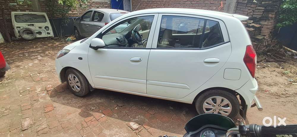Hyundai I10 Sportz, 2011, Petrol