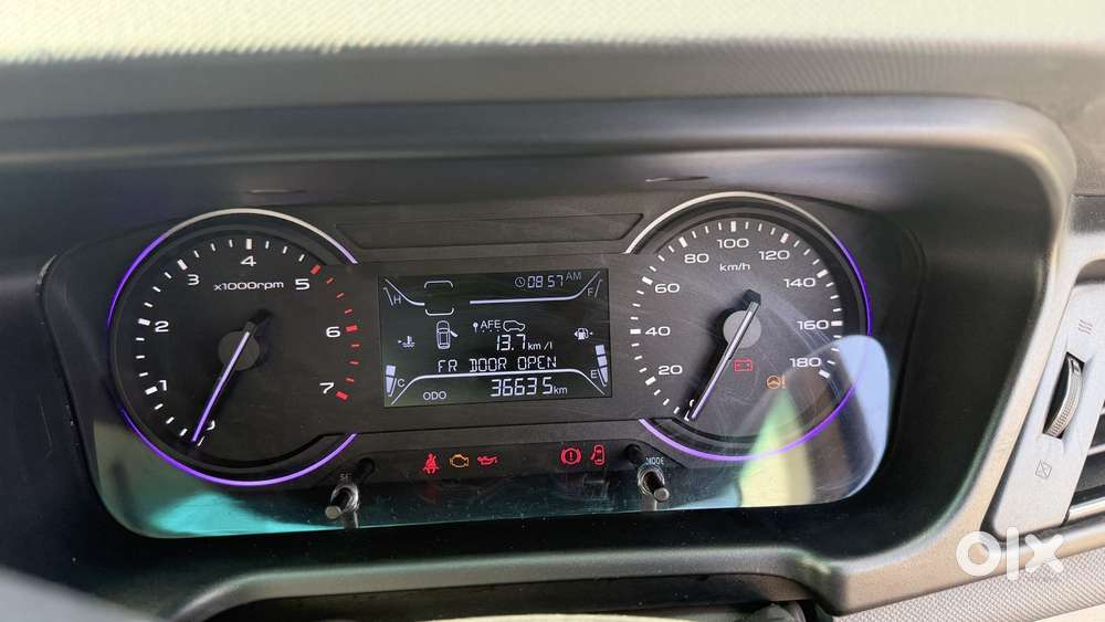 Mahindra Marazzo M2, 2019, Diesel