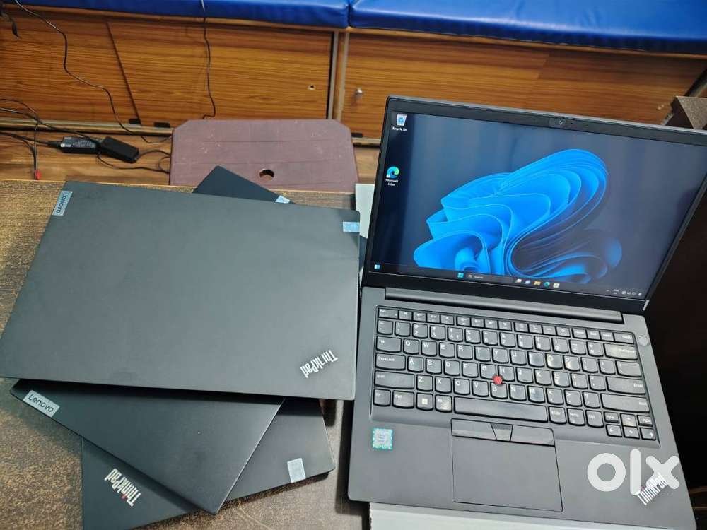 ֍ Core i3 11th Gen - 8 GB RAM - 256 SSD - Lenovo ThinkPad E14 ֍
