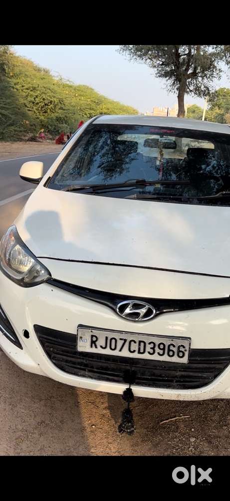 Hyundai Aura 2013 Diesel 130000 Km Driven