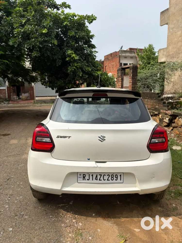 Maruti Suzuki Swift Lxi 2018