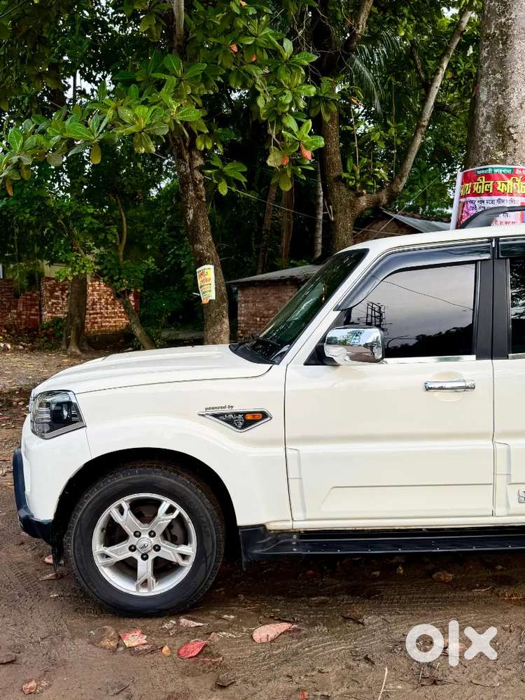 Mahindra Scorpio S10 2016 Diesel Lifetime Tax