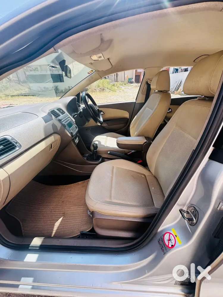 Skoda Rapid Elegance Plus 1.6 Tdi (2015)