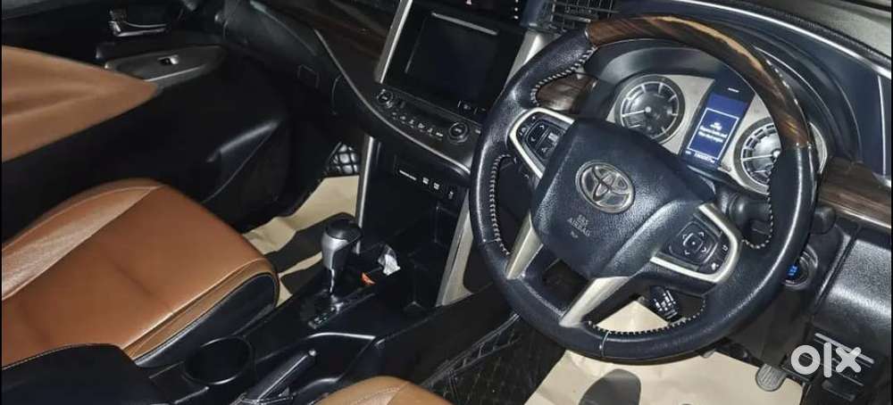 Toyota Innova Crysta 2.8z Automatic, 2017, Diesel