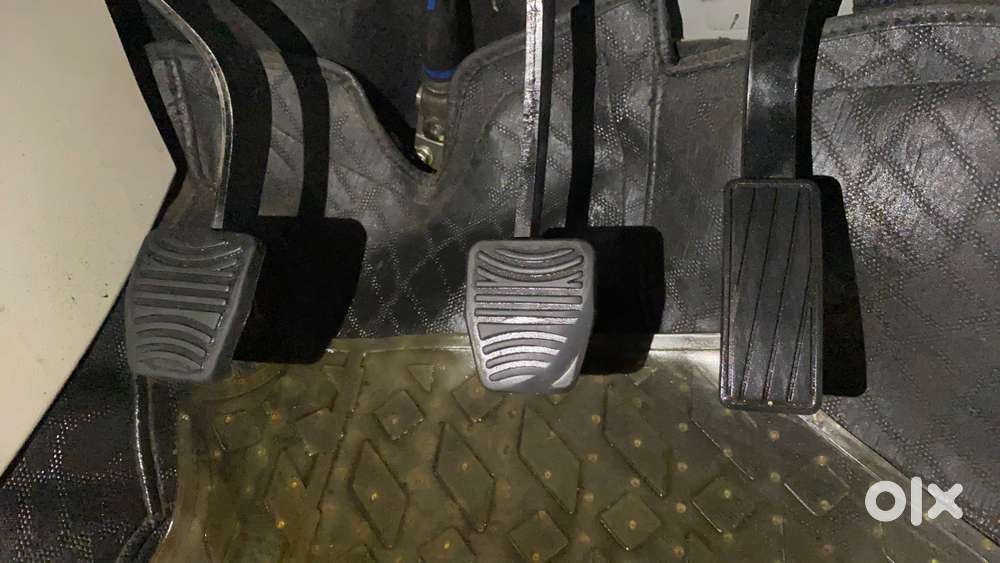 Mahindra Xuv300 W8 Option, 2021, Petrol