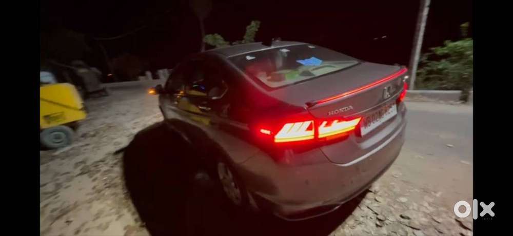 Honda City 2015 V Mt Petrol  Well Maintained  Urgent Sale