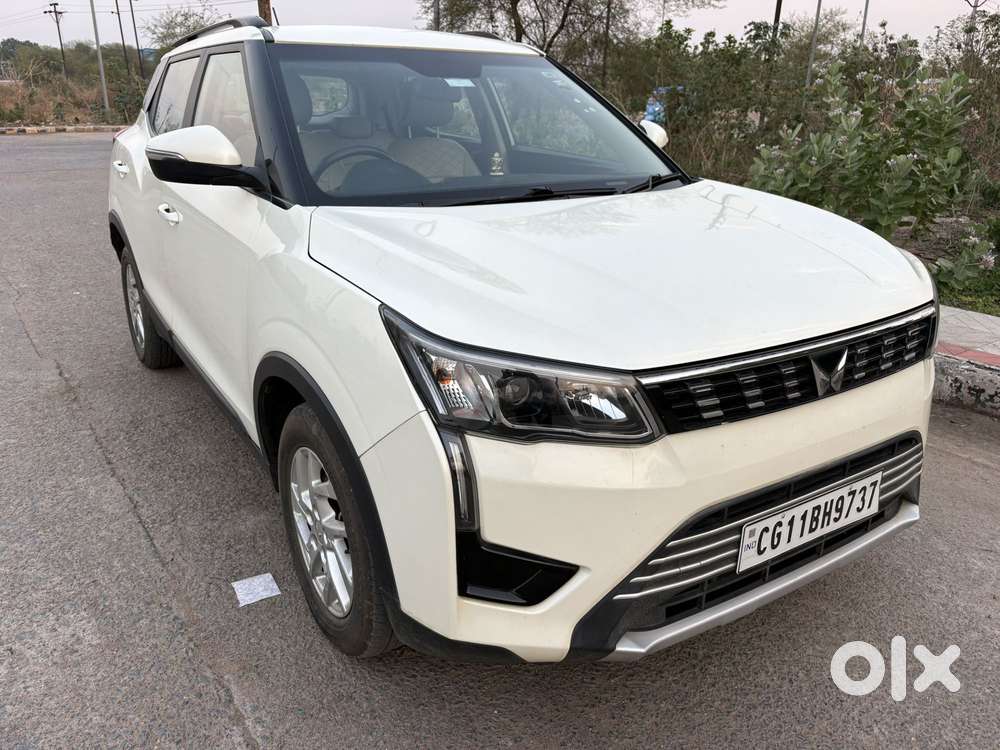 Mahindra Xuv300 W8 Option, 2023, Petrol