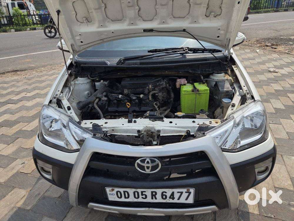Toyota Etios Cross 1.5l V, 2016, Petrol