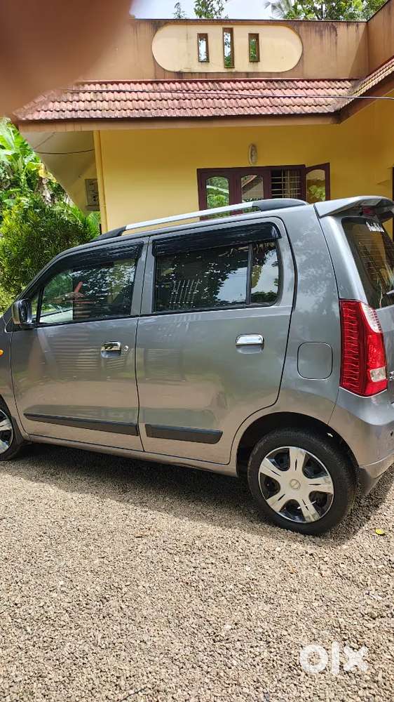 Maruti Suzuki Wagon R 1.0 2017 Petrol Well Maintained