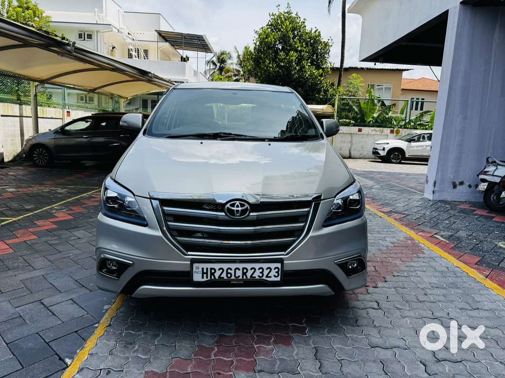 Toyota Innova 2.5 Zx 7 Str Bs-iv, 2015, Diesel