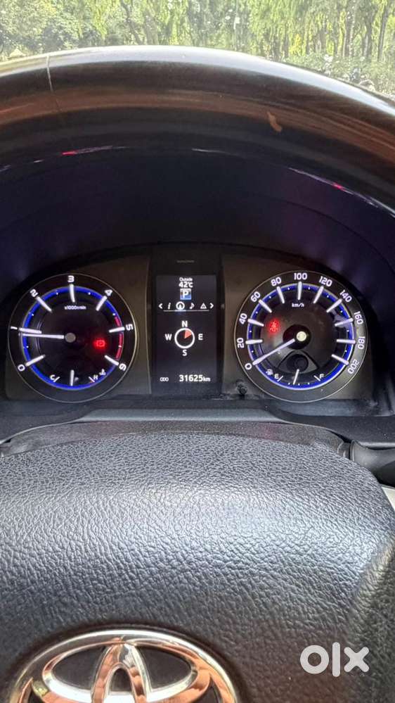 Toyota Innova Crysta [2020-ongoing] 2.4 Zx 7 Str, 2020, Diesel