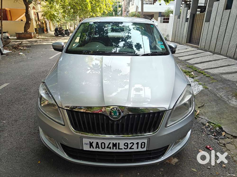 Skoda Rapid 1.6 Mpi Ambition, 2013, Petrol