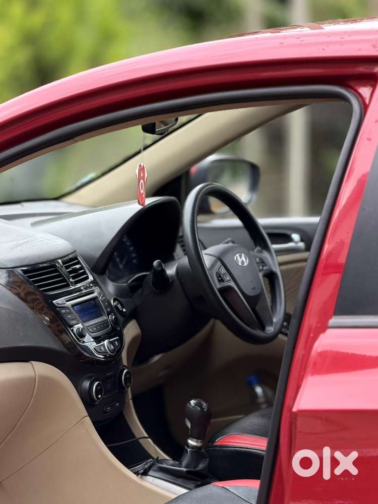 Hyundai Verna Fluidic Petrol 2015 Year
