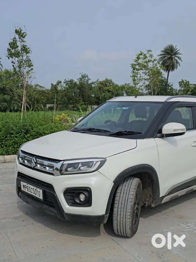 2022 Maruti Suzuki Brezza 1.5 Zxi Plus At Hybrid Dual Tone