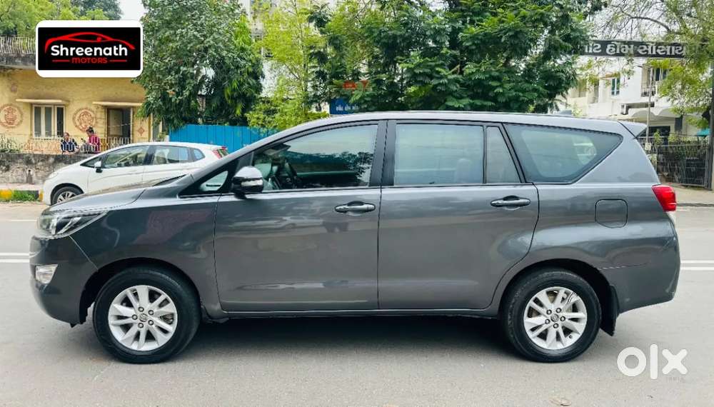 Toyota Innova Crysta [2020-ongoing] 2.4 Gx 8 Str, 2017, Diesel
