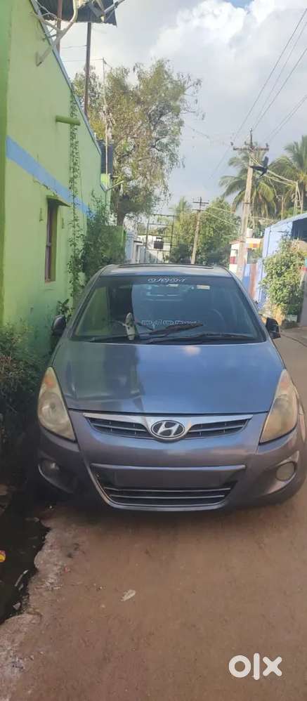 Hundai I20 Sunroof Model