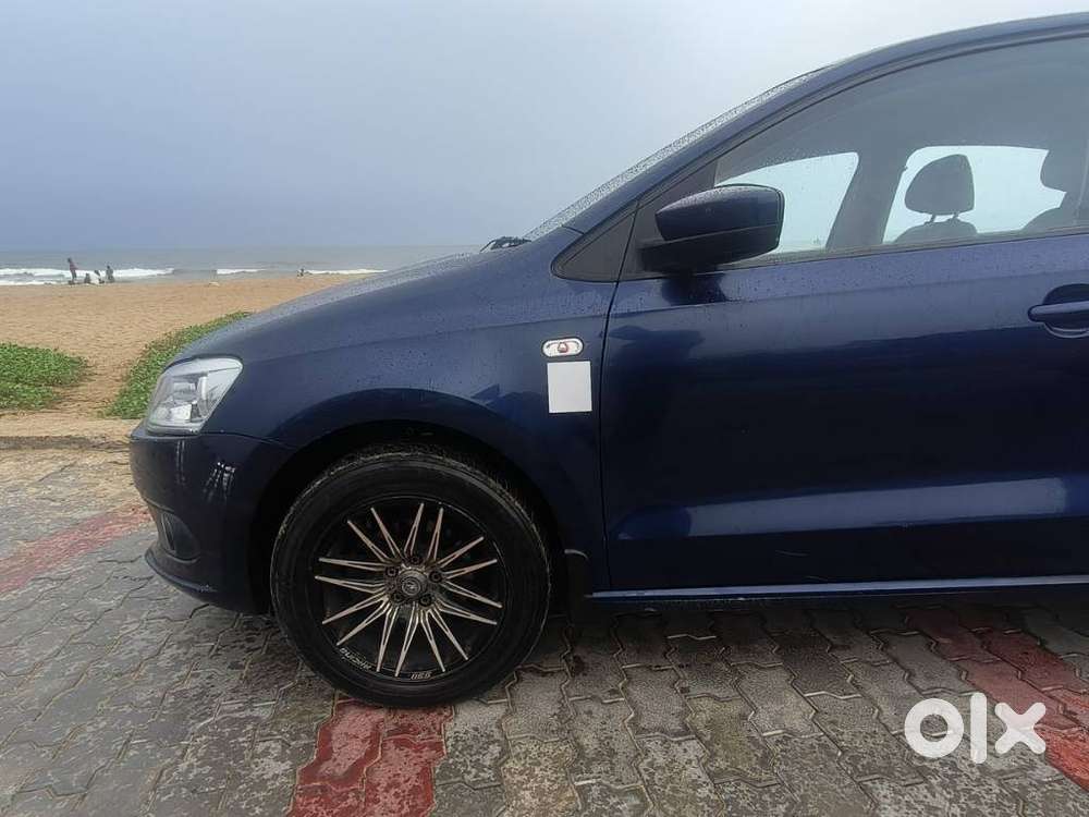 Volkswagen Vento Celeste 1.6 Highline, 2014, Diesel