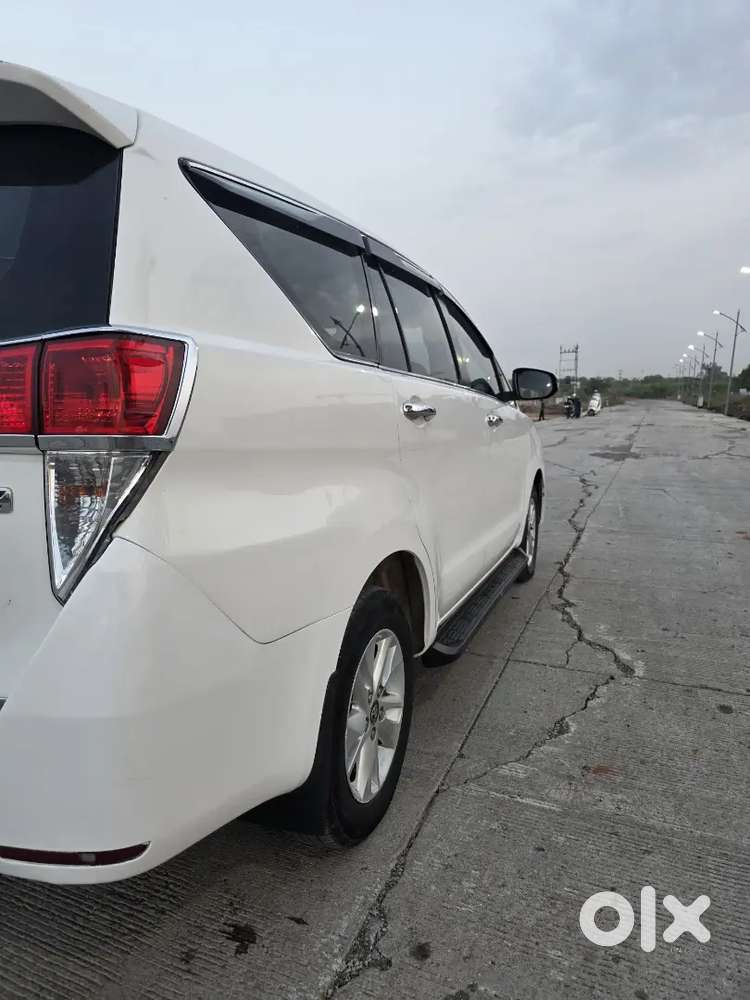 Toyota Innova Crysta 2017 Diesel 311000 Km Driven