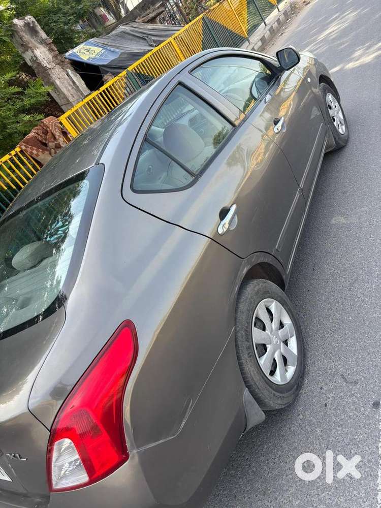 Nissan Petrol Manual 2012