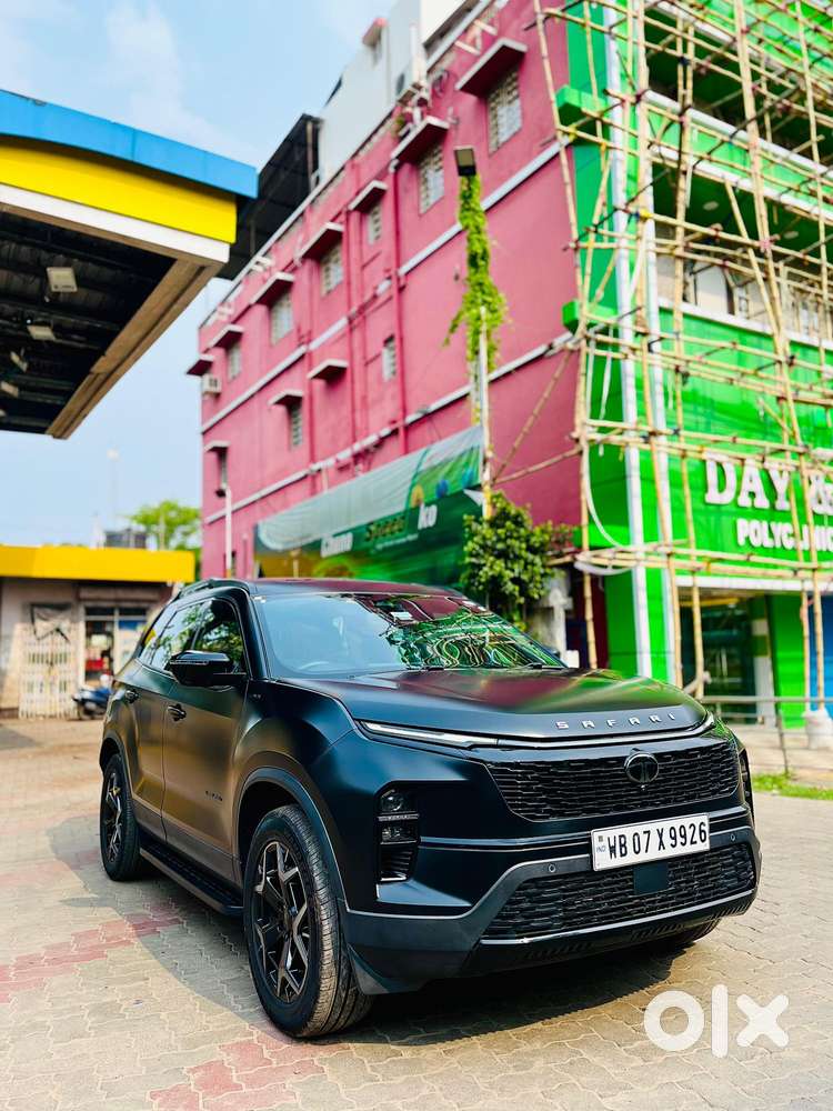 Tata Safari Accomplished X Plus 7 Str Stealth Edition At, 2025, Dies..